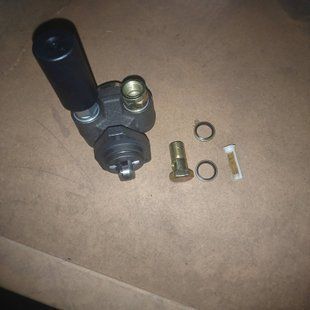 2409002110001 Насос подкачки топлива (ТННД) QC490QA (BHF4IW080020) (пр-во Lovol)