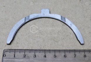 KM485QB-01008 Полукольцо разбега вала нижнее