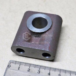 L375-03202 стойка оси коромысел